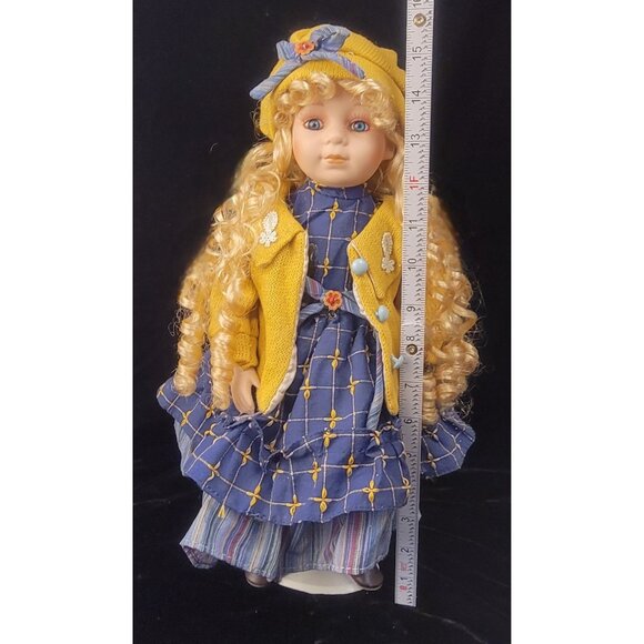 Vintage Debbie by Visconti Porcelain Doll from the Debbie Doll Collection - Picture 6 of 16
